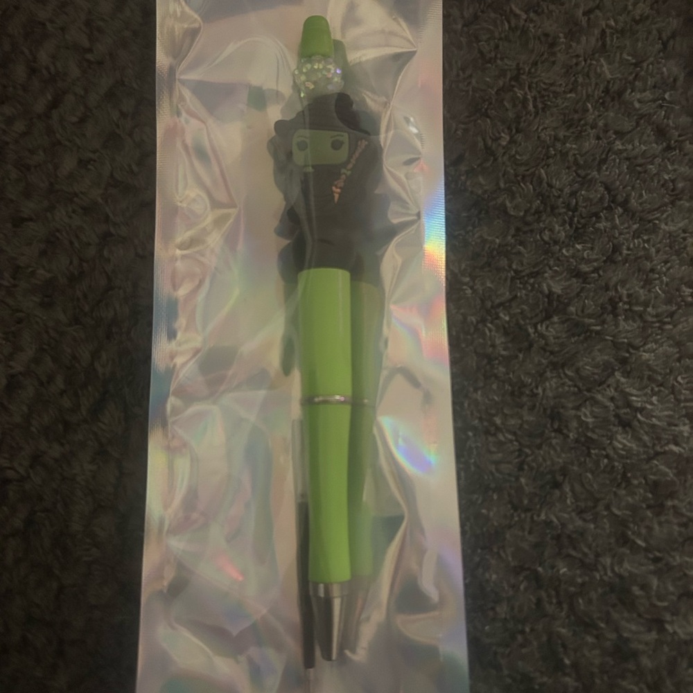 Hand Crafted Green and Black Elphaba Pen